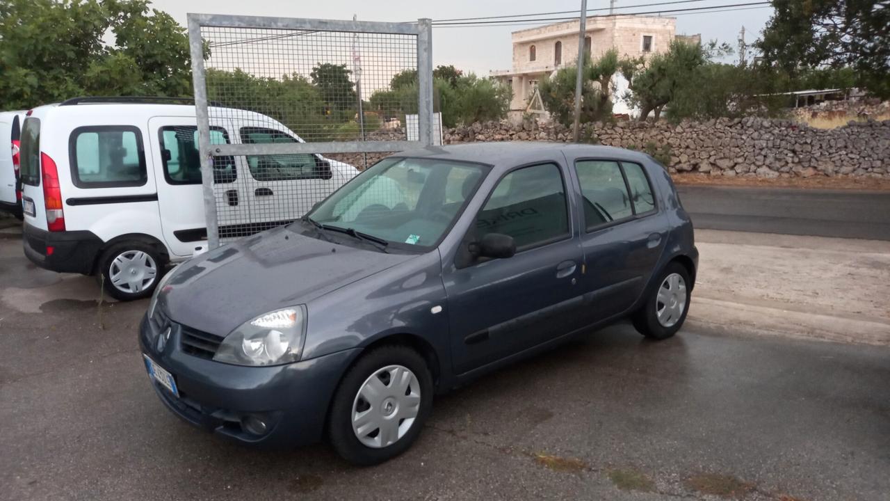 Renault Clio Storia 1.2 5 porte GPL Confort