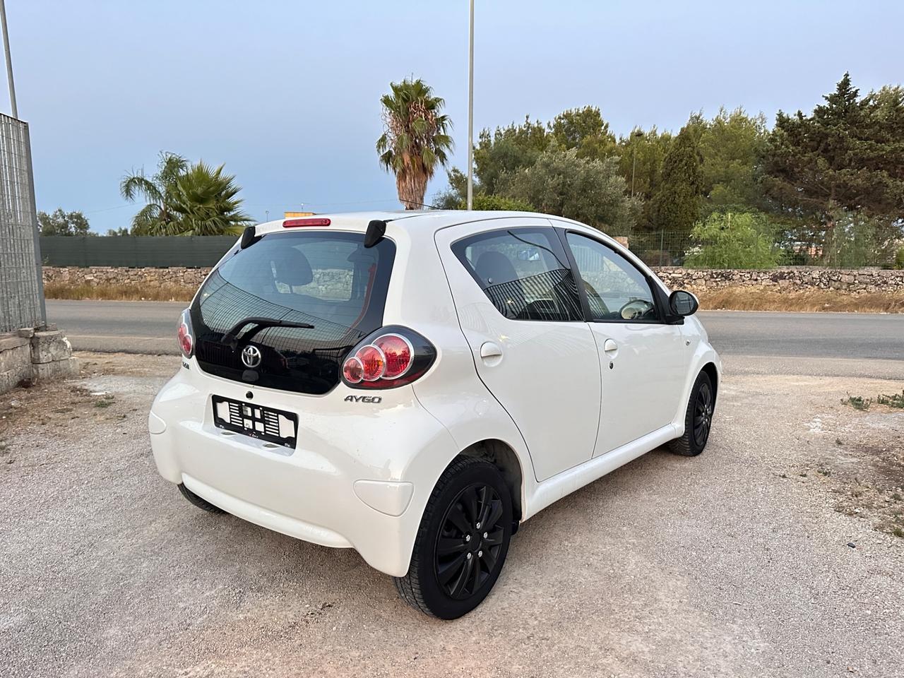 Toyota Aygo 1.0 5 porte Now-2010