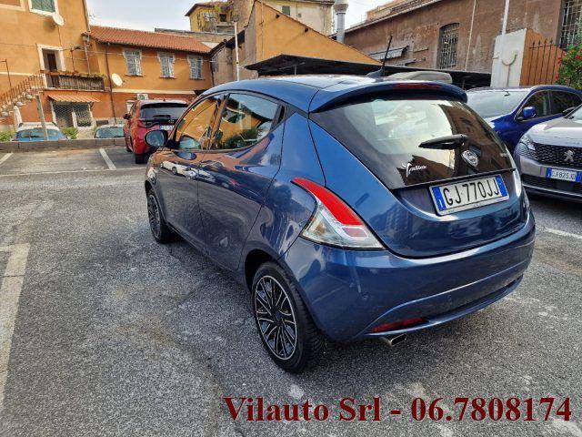 Lancia Ypsilon 1.0 firefly hybrid Gold s&s 70cv
