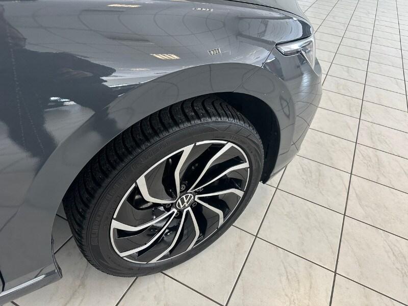 VOLKSWAGEN Golf 8ª serie Golf 1.0 TSI EVO Life