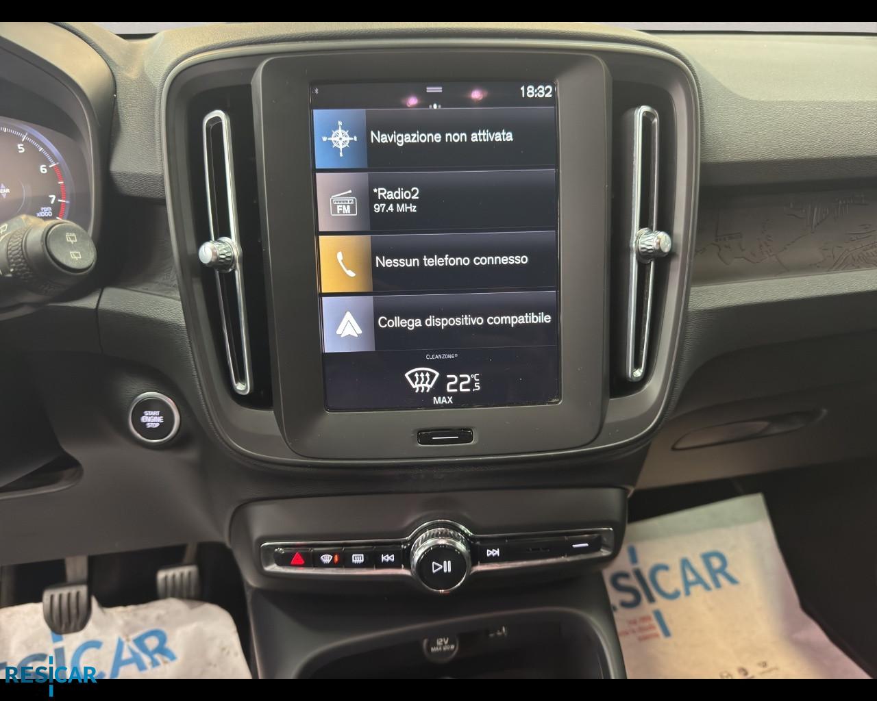 VOLVO XC40 N1 1.5 T2 Momentum Pro my21