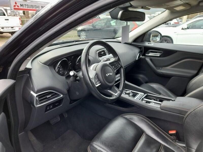 Jaguar F-Pace F-Pace 2.0 D 180 CV aut. Portfolio