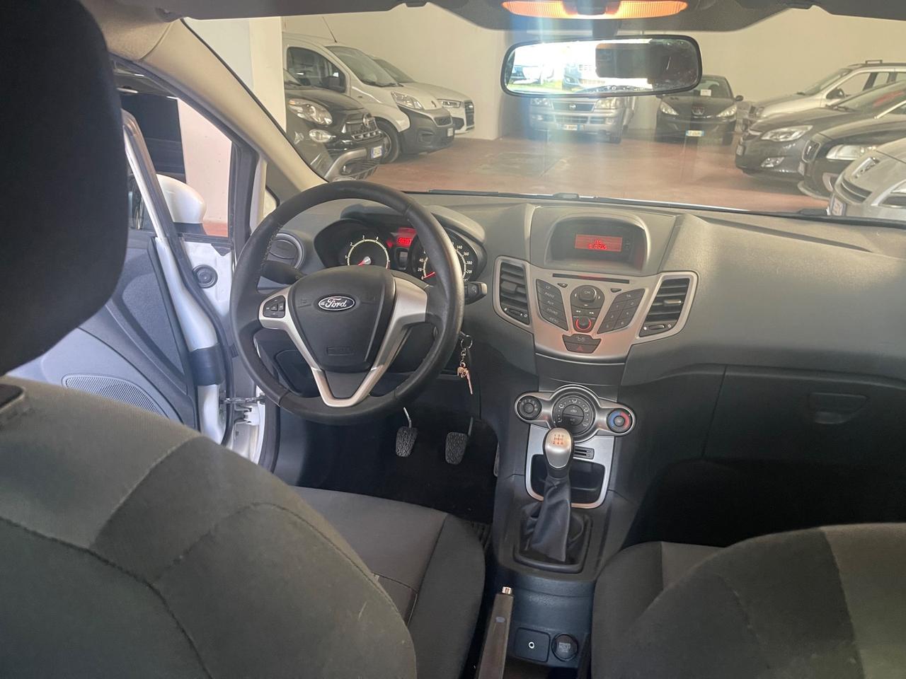 Ford Fiesta Fiesta+ 1.2 82CV 5 porte SI NEOPATENTATI