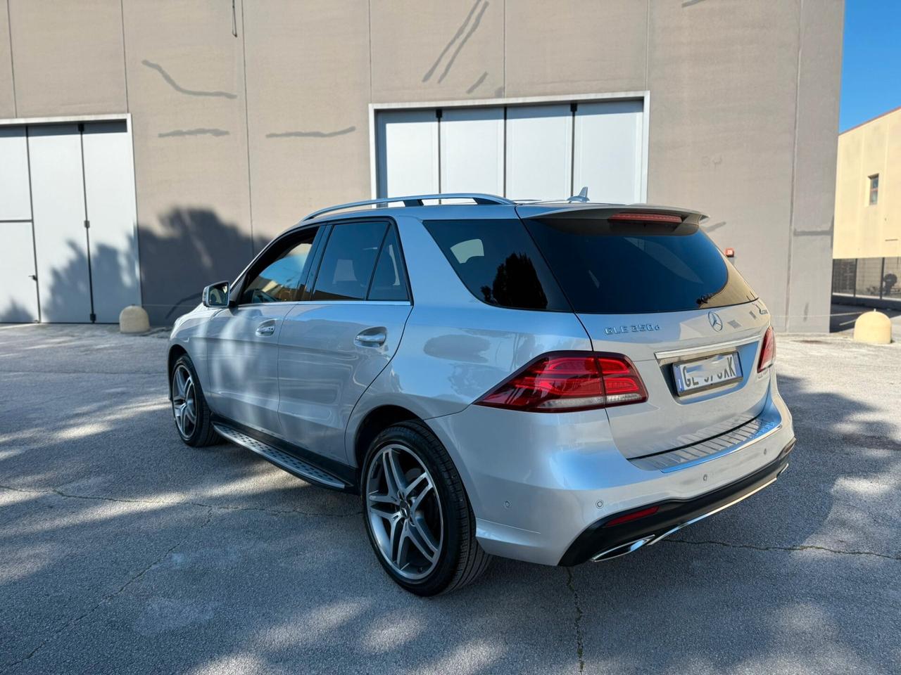 MERCEDES GLE 350 PREMIUM PLUS AMG 2017 12 MESI DI GARANZIA