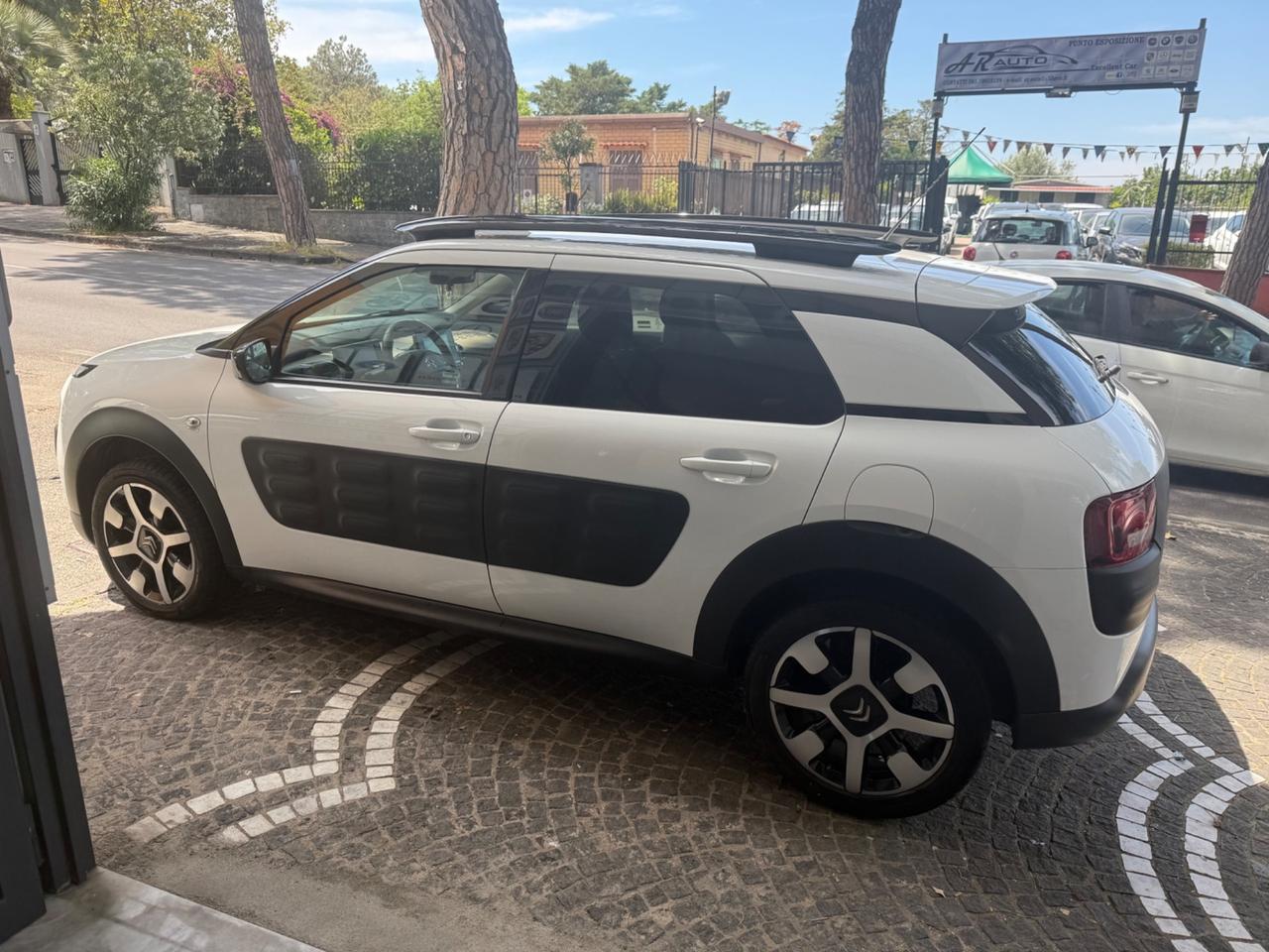 Citroen C4 Cactus BlueHDi 100 S&S ETG6 Shine