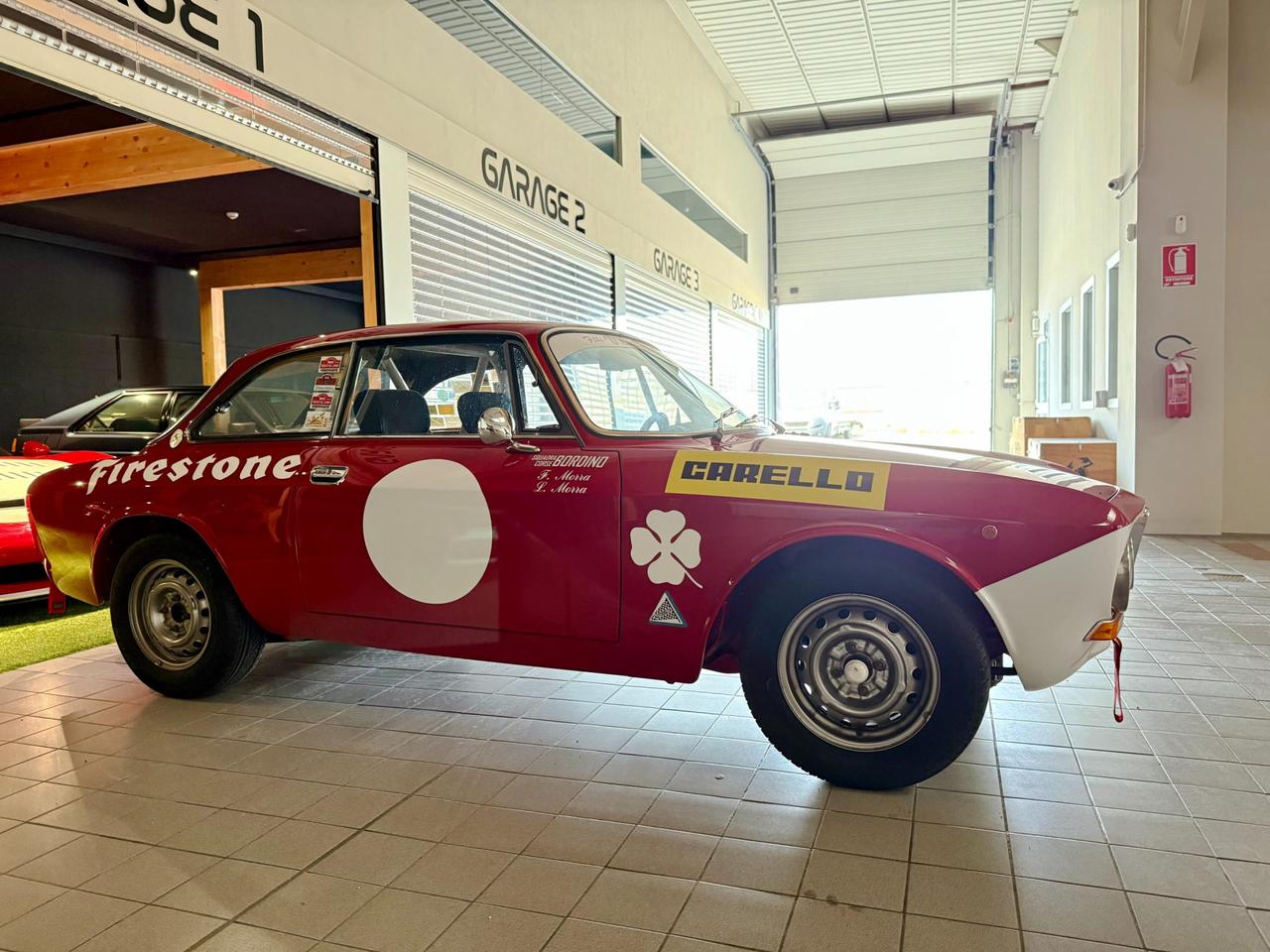 Alfa Romeo GIULIA GT VELOCE 2000 (Tipo 10521)
