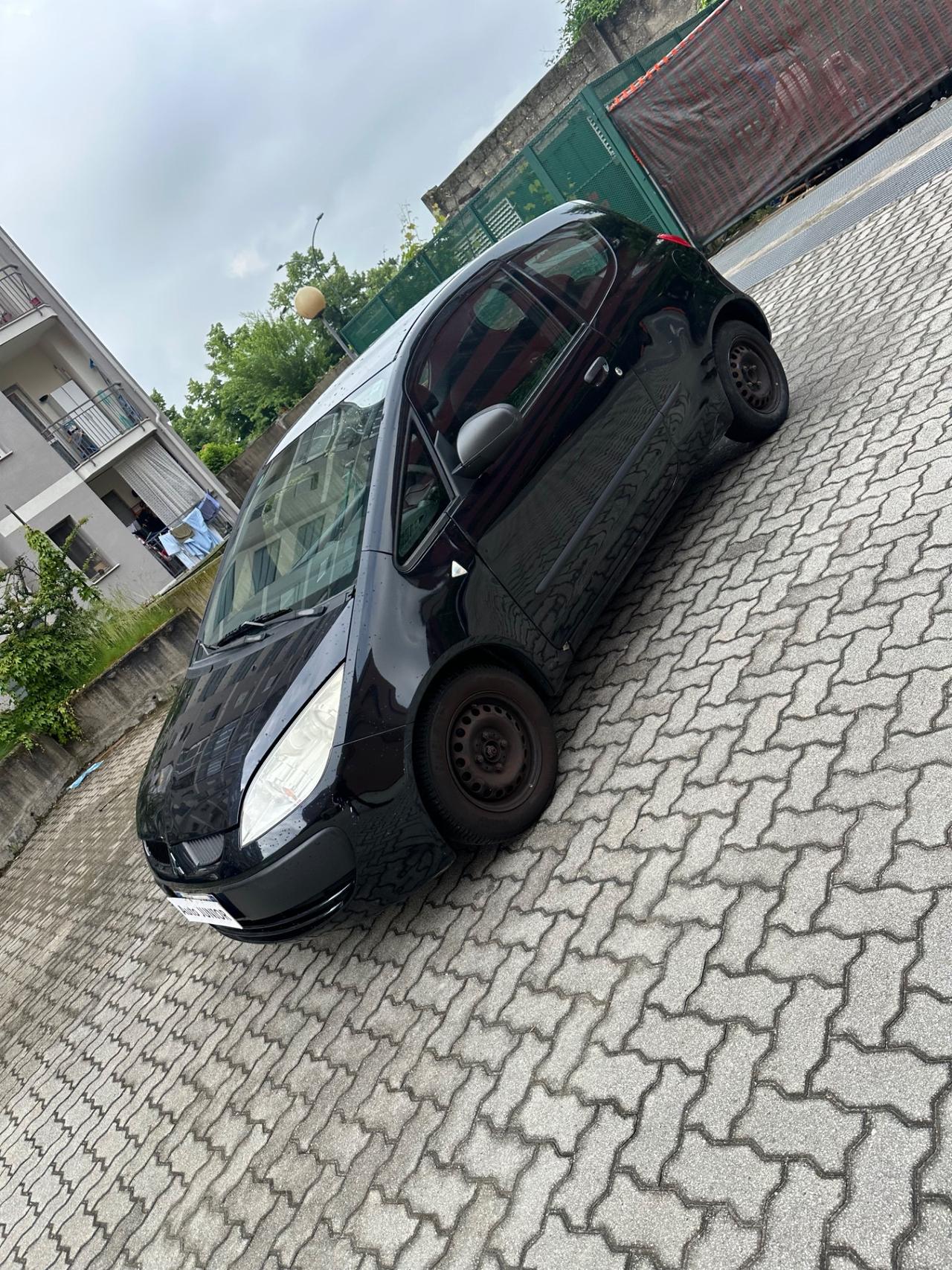 Mitsubishi Colt 1.1 12V 3p. Inform