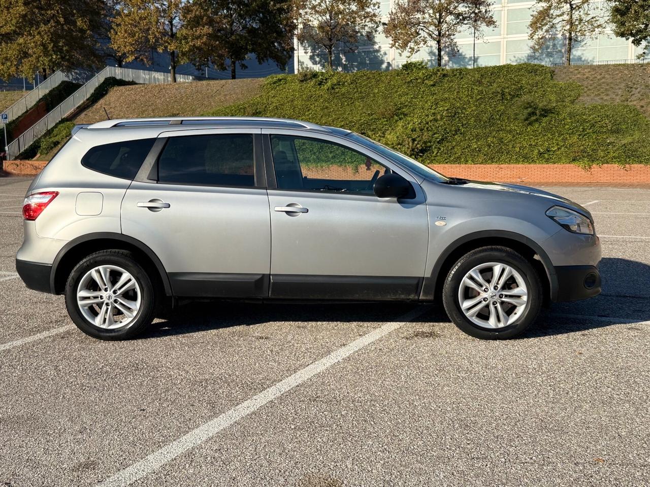 Nissan Qashqai Qashqai+2 2.0 dCi 7 posti
