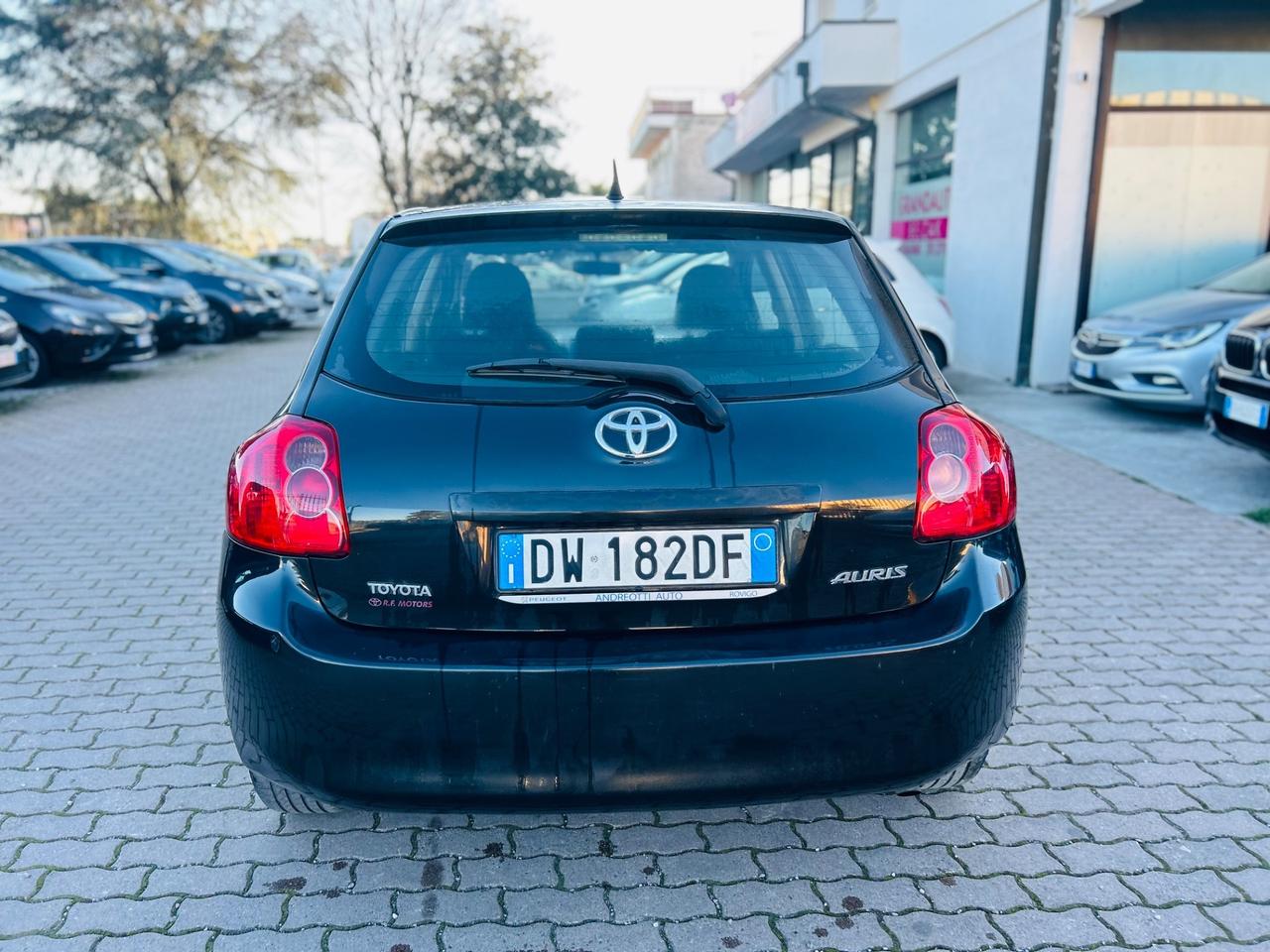 Toyota Auris 1.4 D-4D 5 porte Sol MY'08