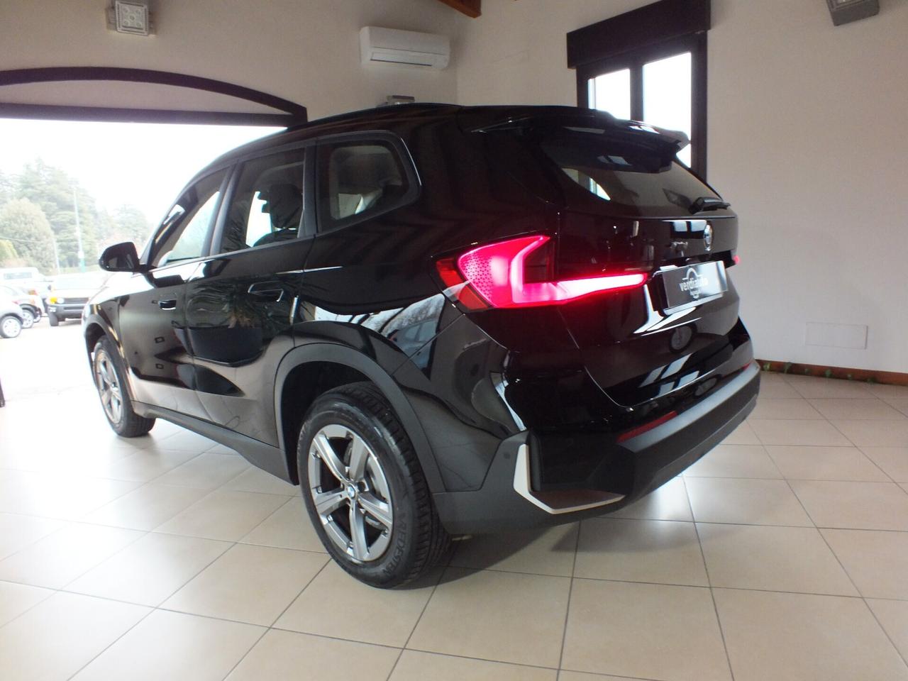 BMW X1-18i X-LINE SEMINUOVA!
