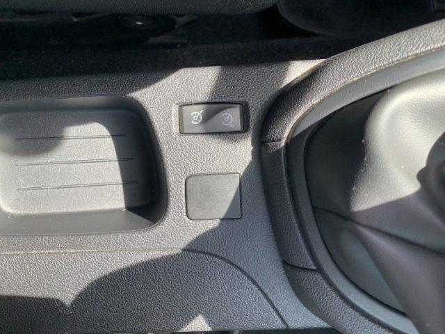 RENAULT Clio 1.2 75CV 5 porte Life