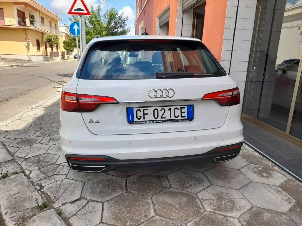 AUDI A4 SW 2.0 TDI S-TRONIC