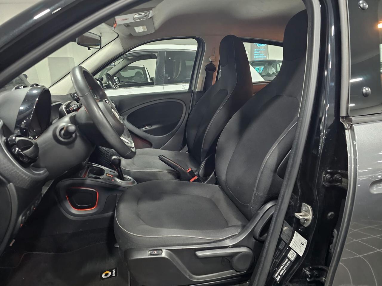 NUOVA SMART FORFOUR PASSION EDITION 0.9 TURBO BENZ 90CV AUTOMATIC