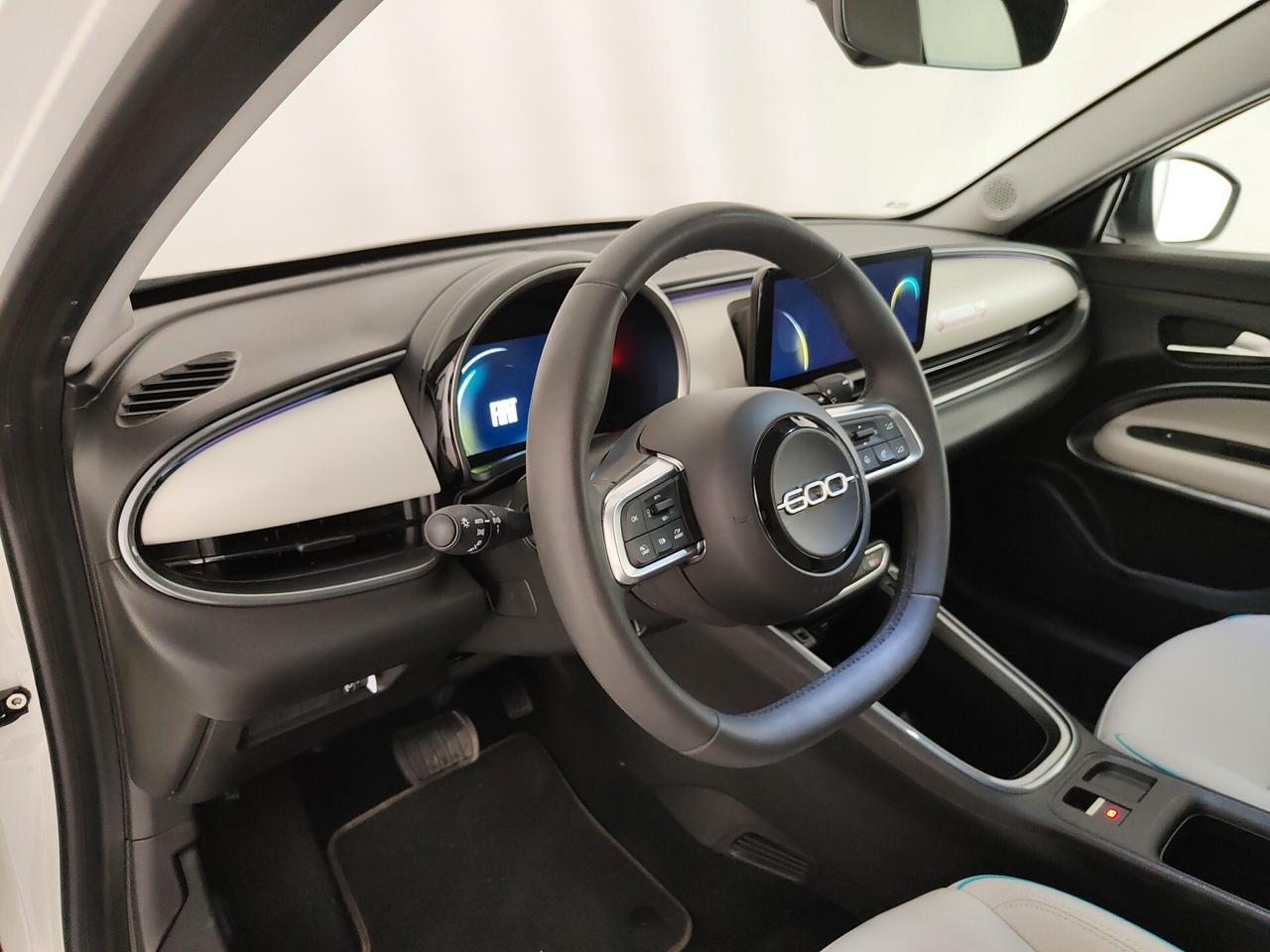 Fiat 600 Hybrid 110 CV DCT MHEV La Prima