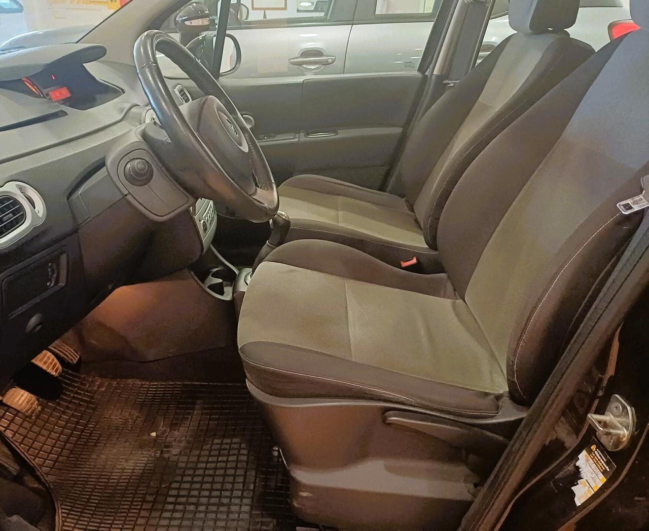 Renault Modus 1.5 dCi 85CV Dynamique
