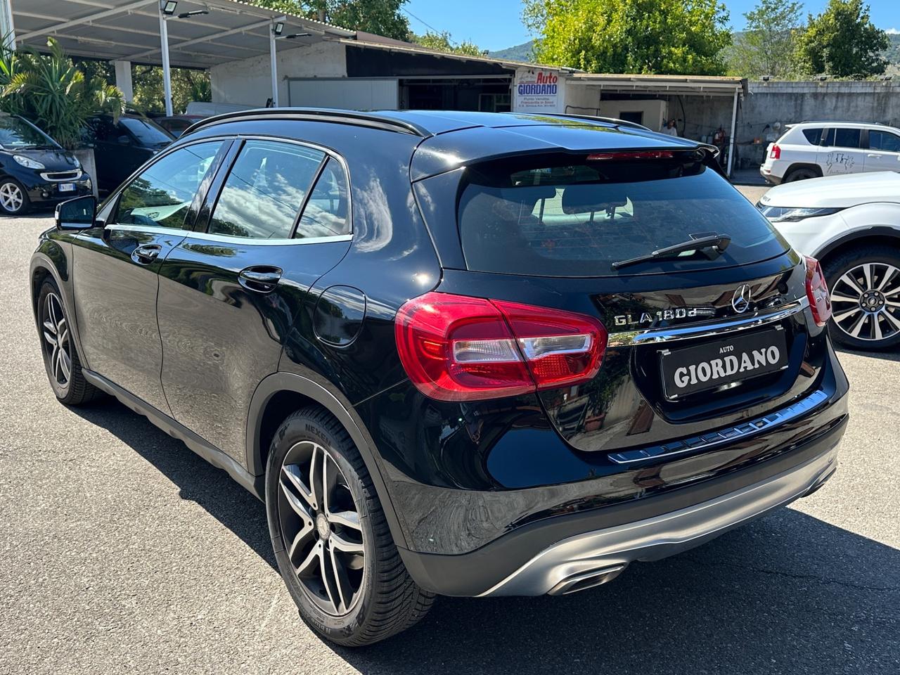 Mercedes-benz GLA 180 d Premium