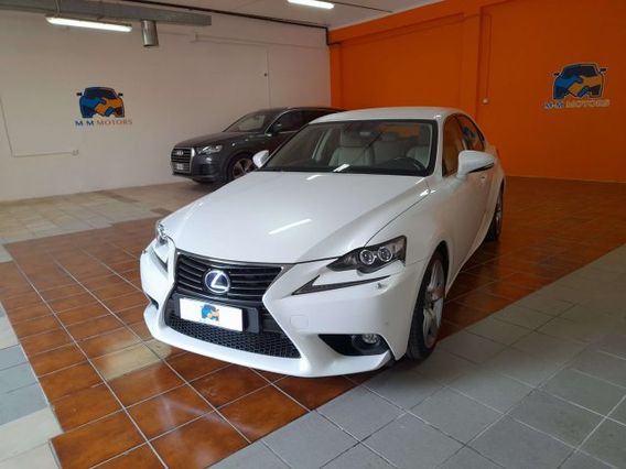 LEXUS IS 300 IS 300h 2.5 Luxury