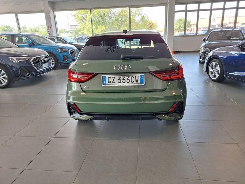 Audi A1 A1 Sportback 30 1.0 tfsi Identity Black 116cv s-tronic