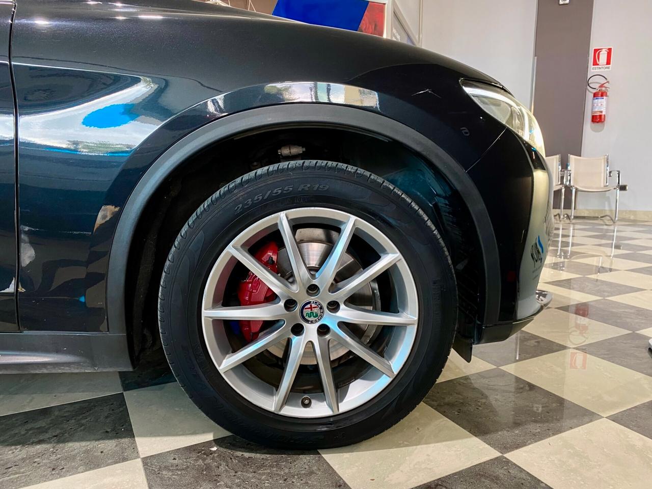 Alfa Romeo Stelvio 2.2 Turbodiesel 210 CV AT8 Q4 Executive Tetto apr.-2017