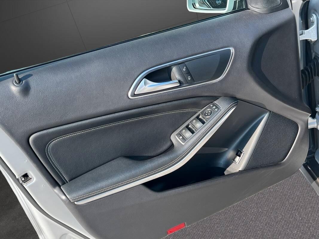 Mercedes Classe GLA 180 d Business