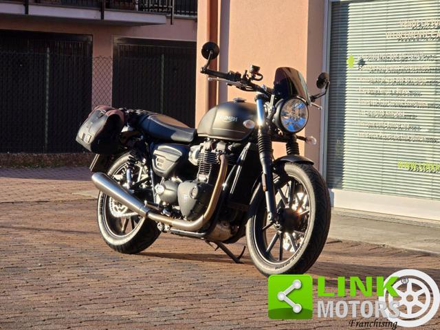 TRIUMPH Street Twin 900