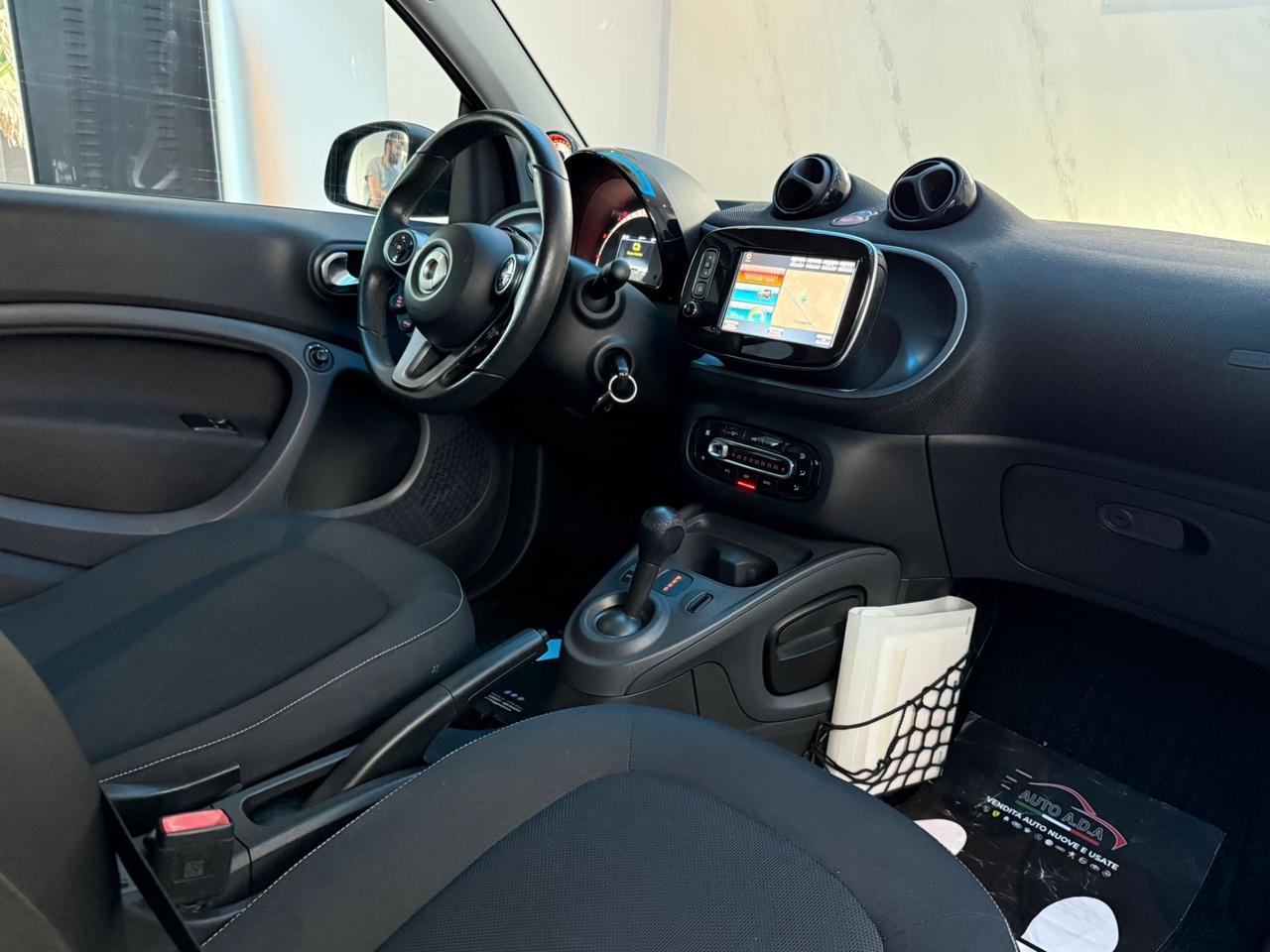 Smart ForTwo EQ BRABUS Style Parisblue