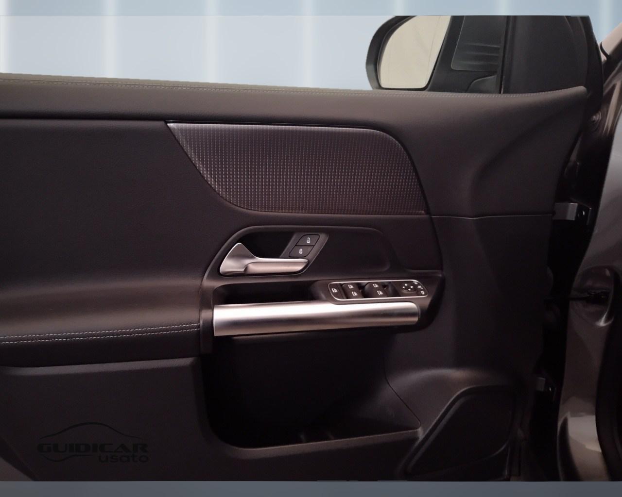 Mercedes-Benz GLA-H247 2020 - GLA 180 d Sport Plus auto