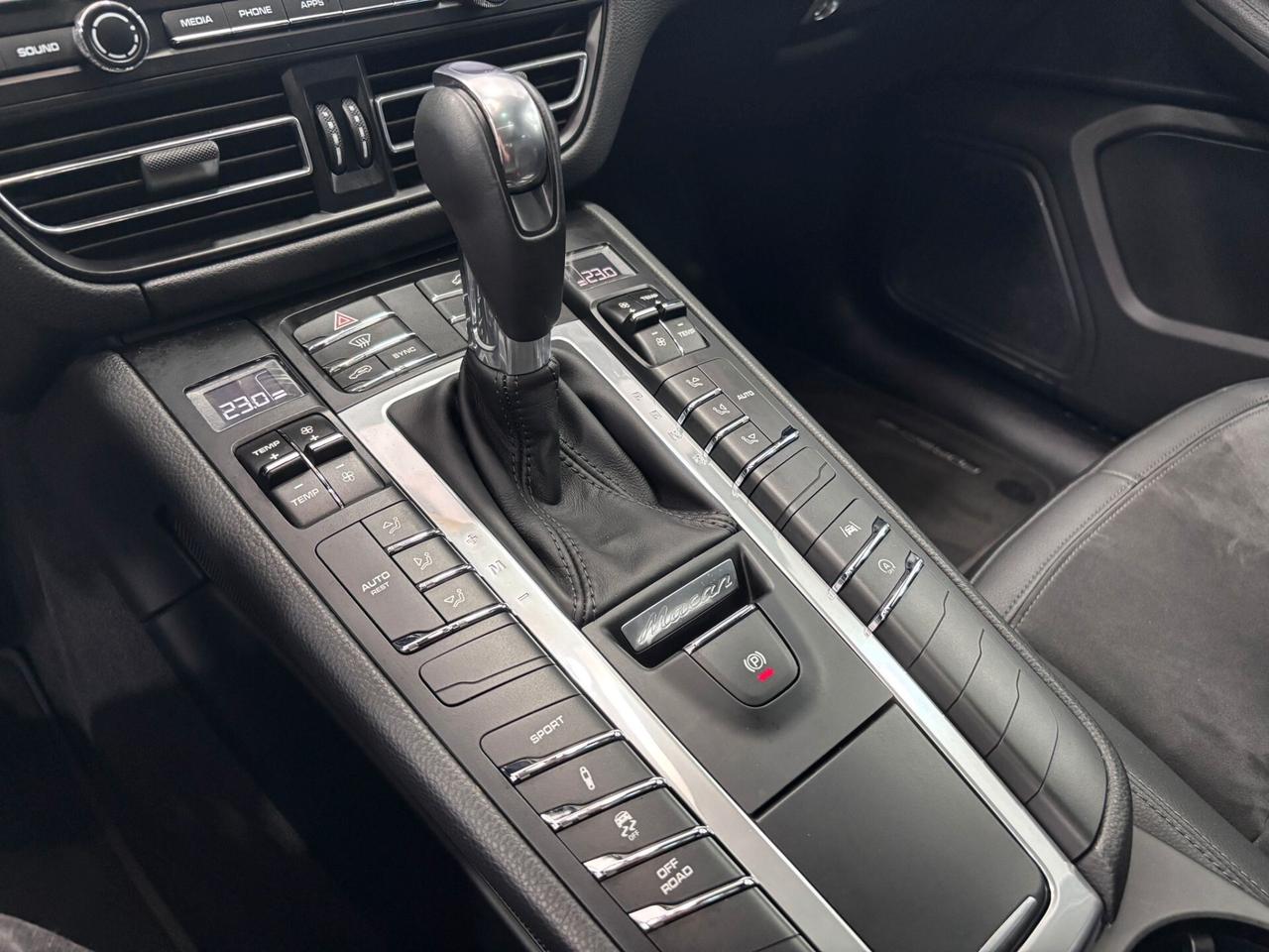 PORSCHE MACAN 2.0 PDK TETTO-NAVI-LED