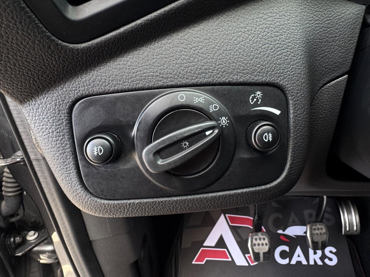 Ford Kuga 2.0 TDCI 120 CV S&S 2WD Powershift ST-Line