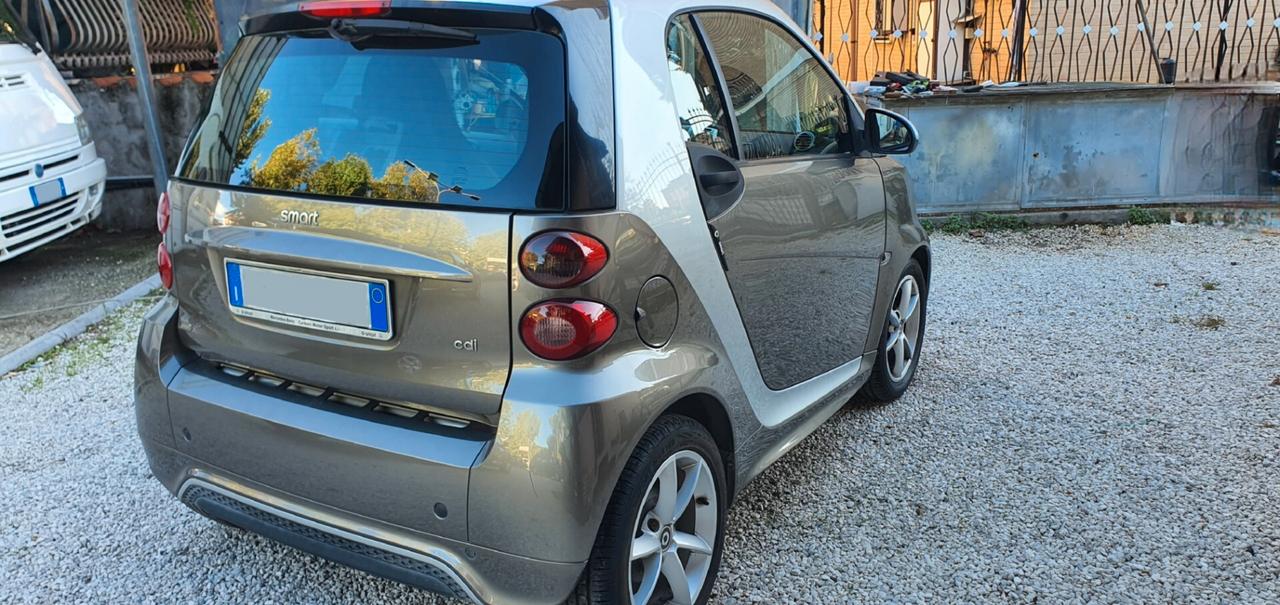 Smart ForTwo 800 40 kW coupé passion cdi