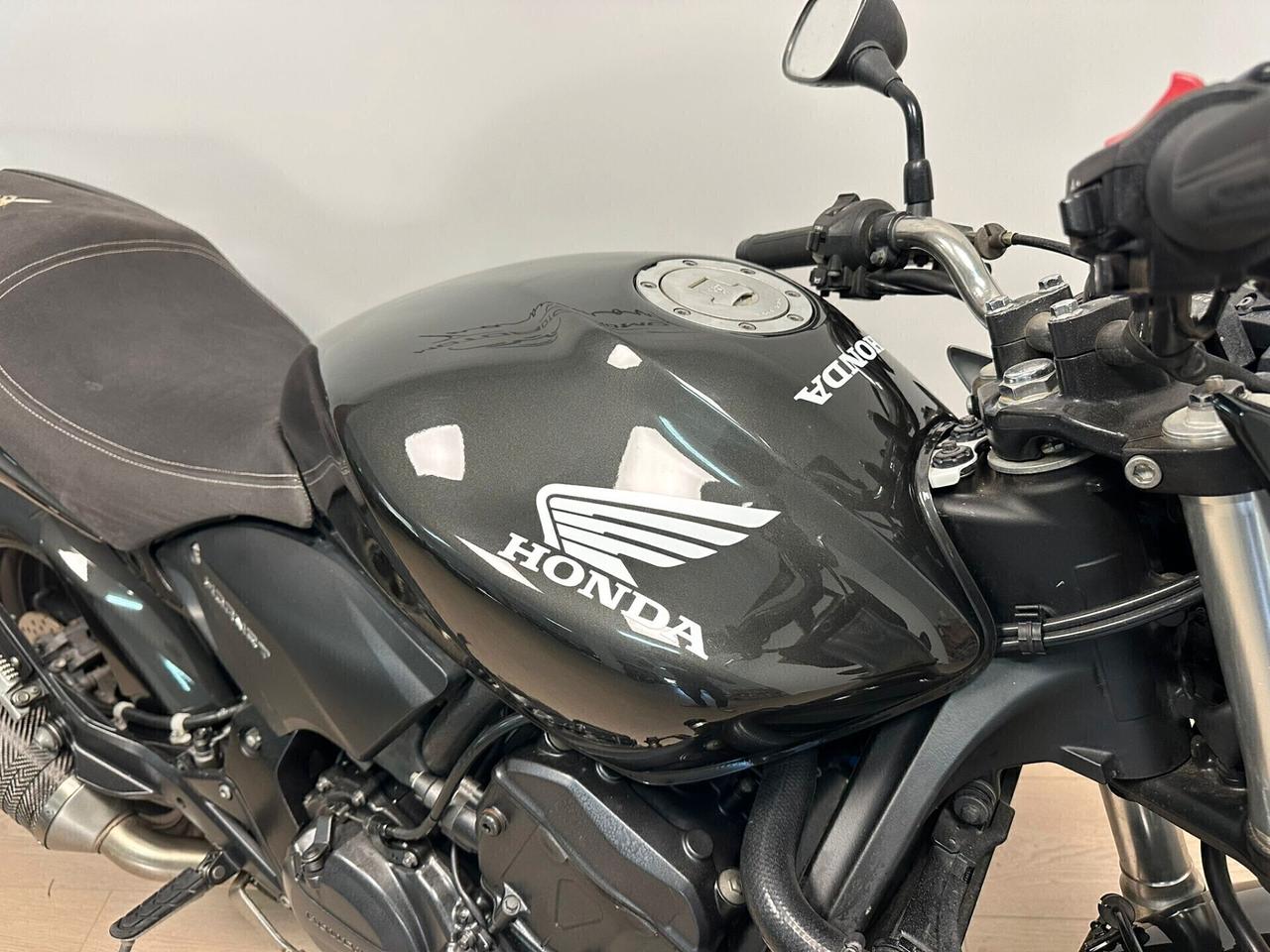 HONDA HORNET 600 SCARICO LEOVINCE DA 99€ AL MESE