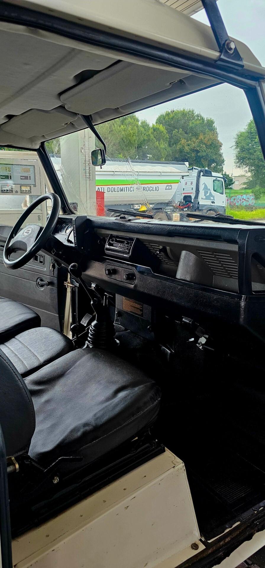 Land Rover Defender 90 2.5 Tdi Hard-top