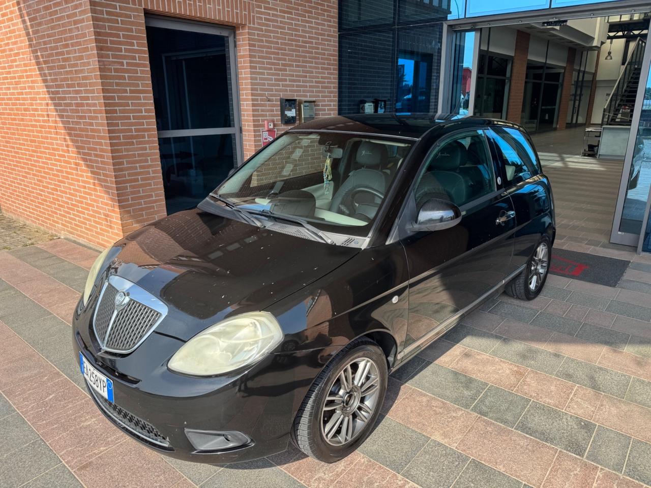 Lancia Ypsilon 1.4 E-Collection Ecochic GPL