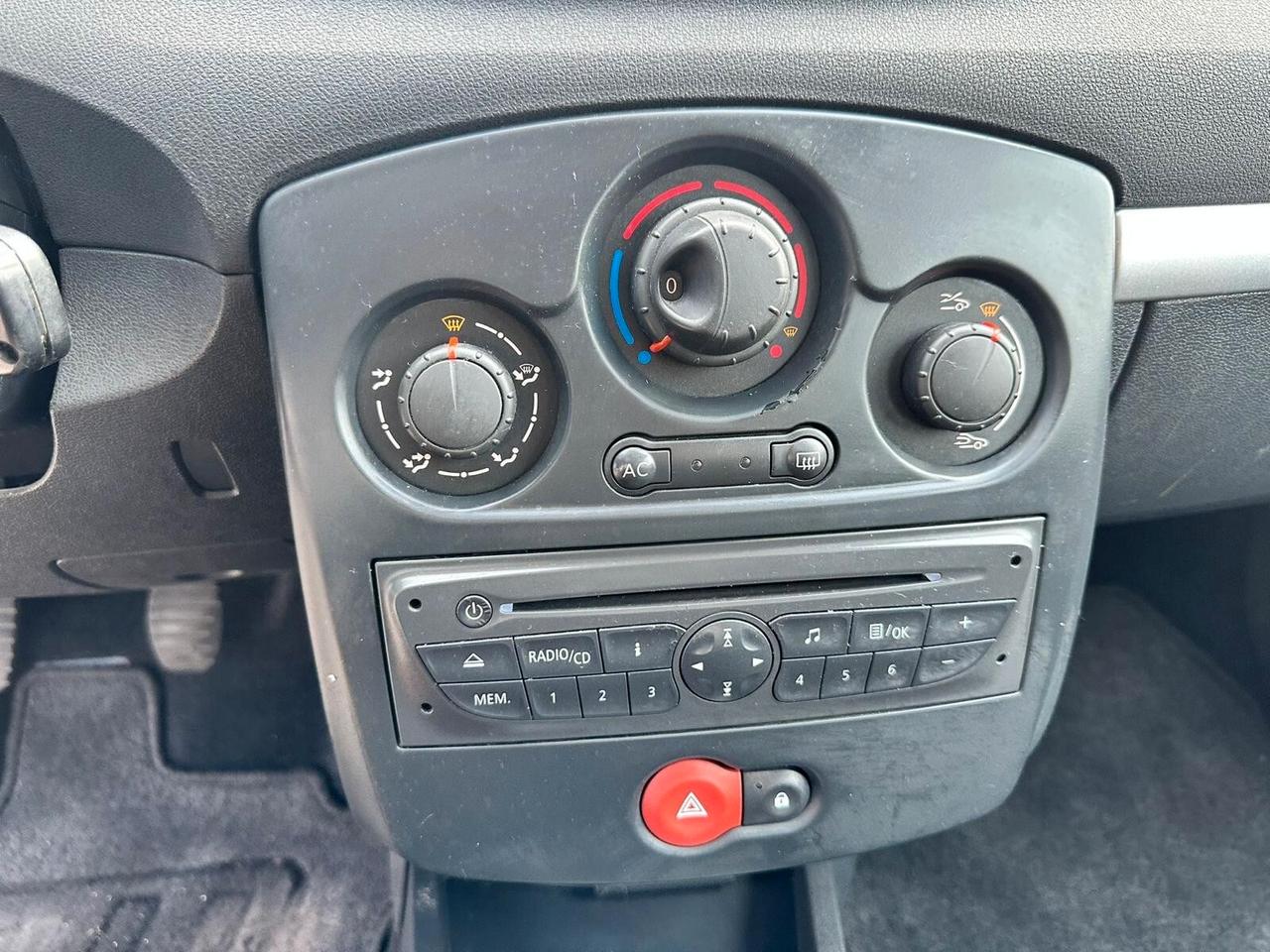 Renault Clio 1.2 16V 5 porte GPL Dynamique