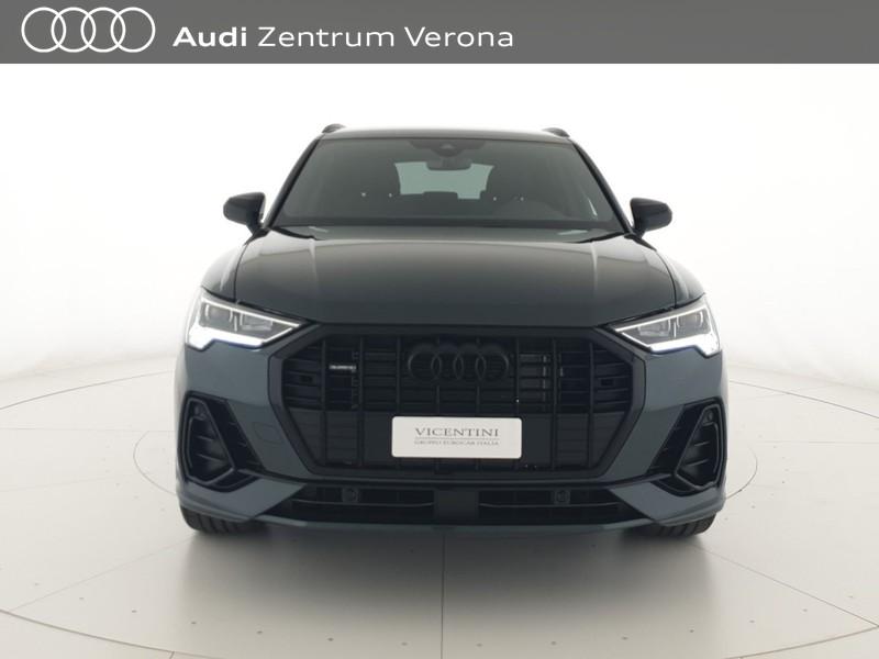 40TFSI 190CV S tronic Identity Black