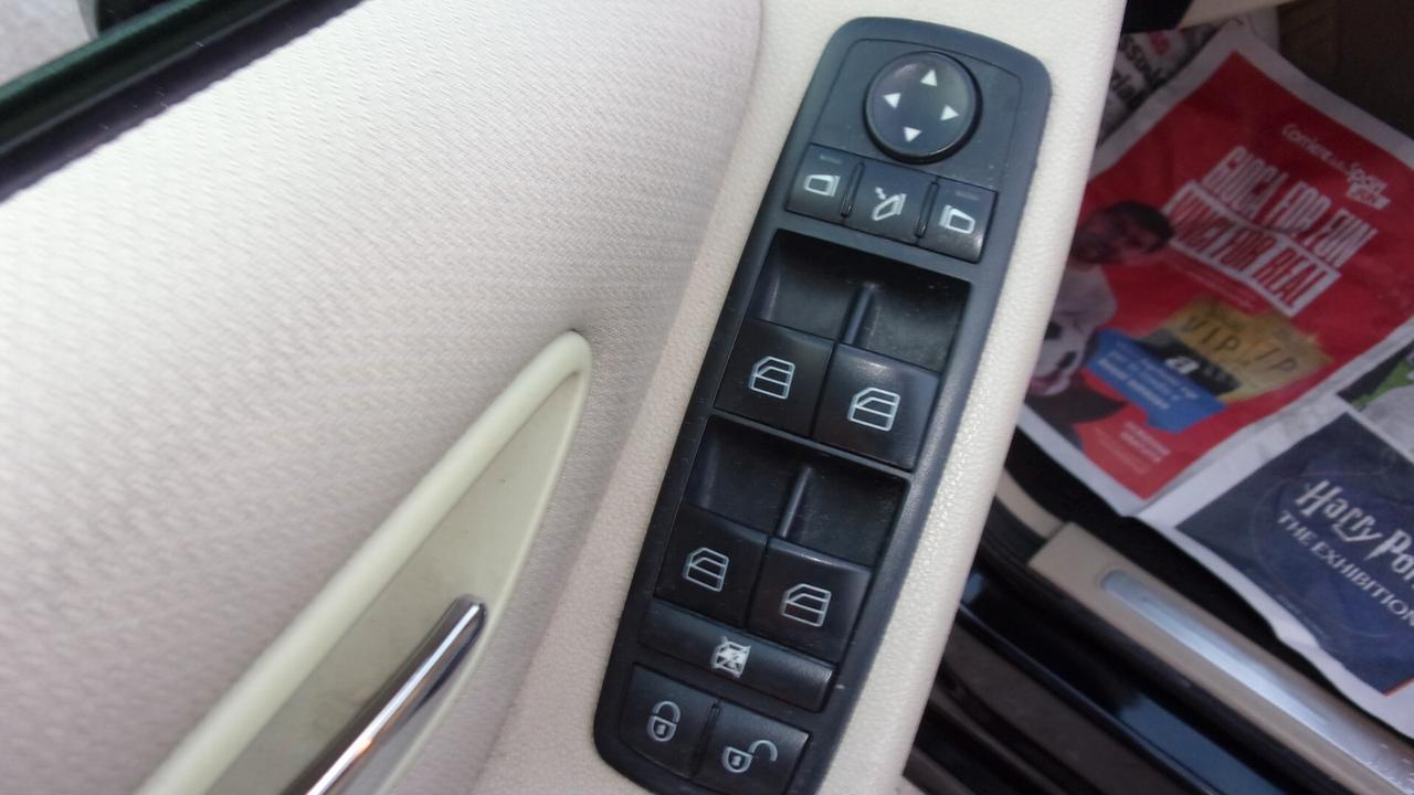 Mercedes-benz A 160 A 160 CDI Elegance