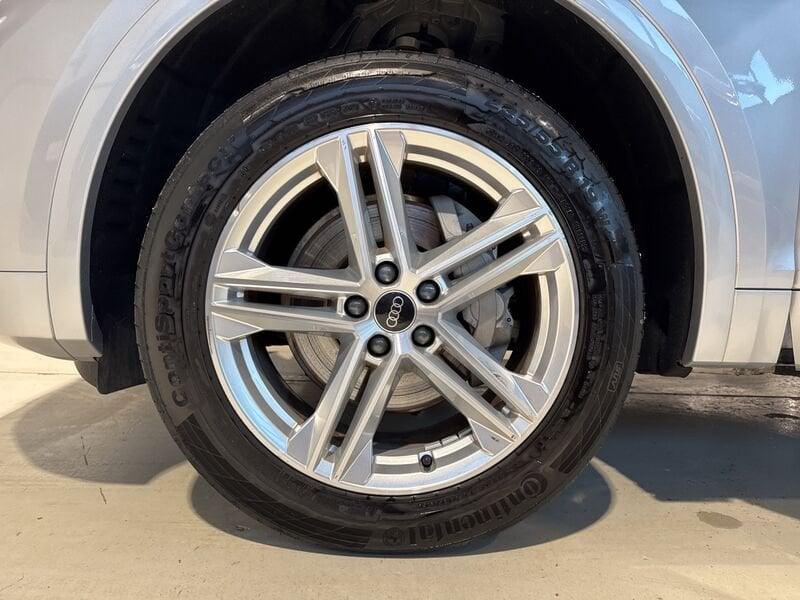Audi Q5 40 2.0 tdi mhev 12V S line quattro s-tronic 204cv