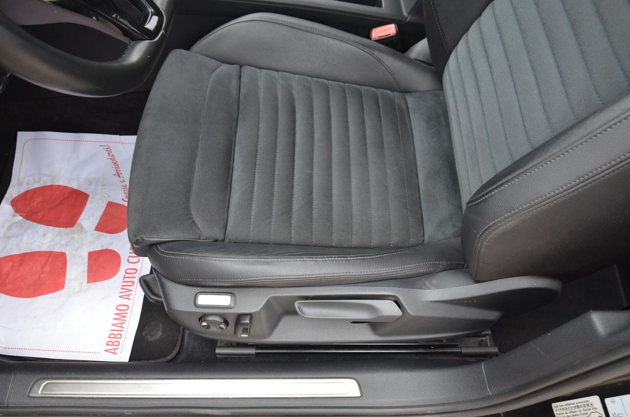 Volkswagen Passat Variant 2.0 TDI DSG Highline BlueMotion Technology