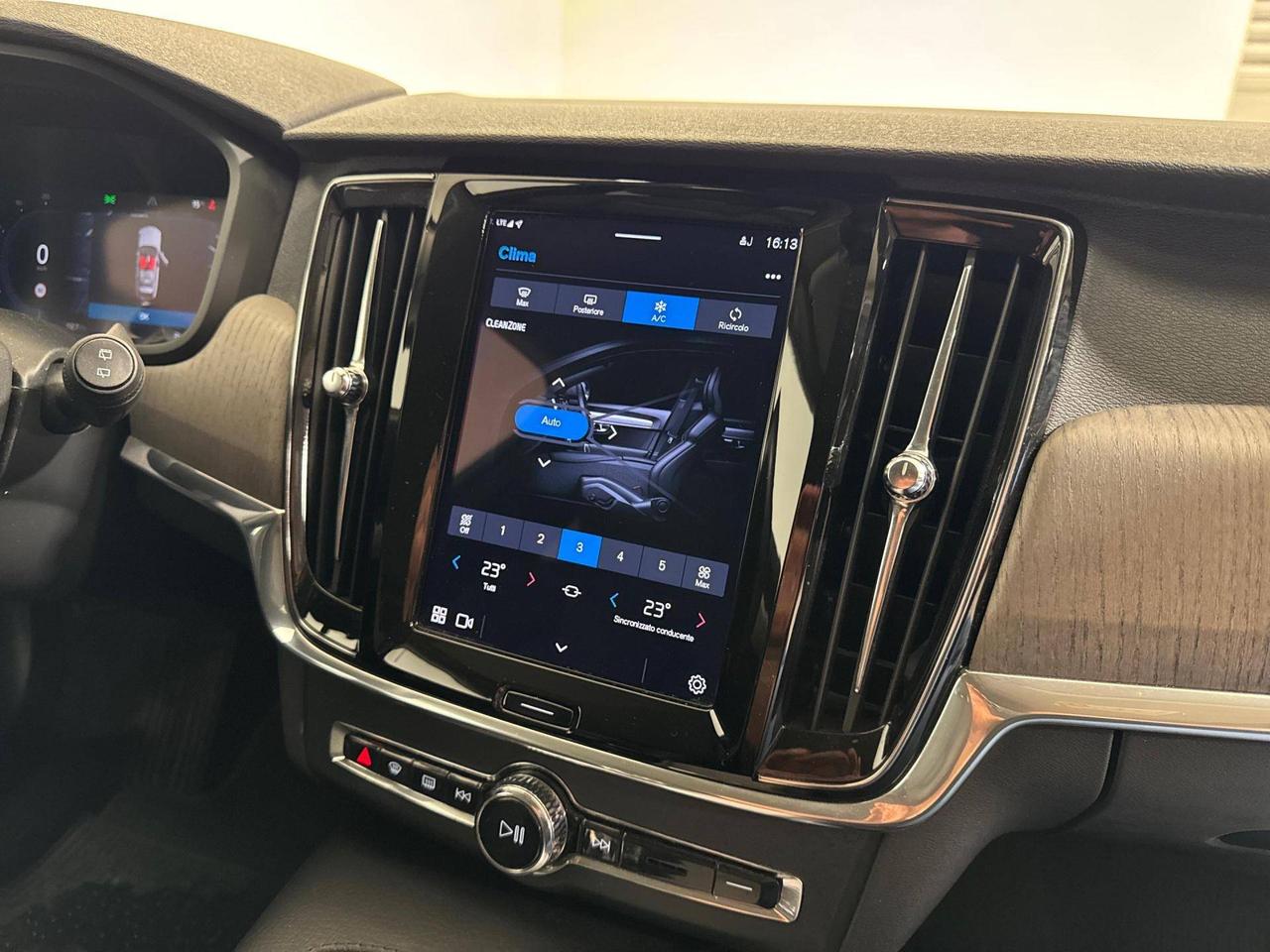 Volvo V90 Cross Country 2.0 b4 Business Pro awd