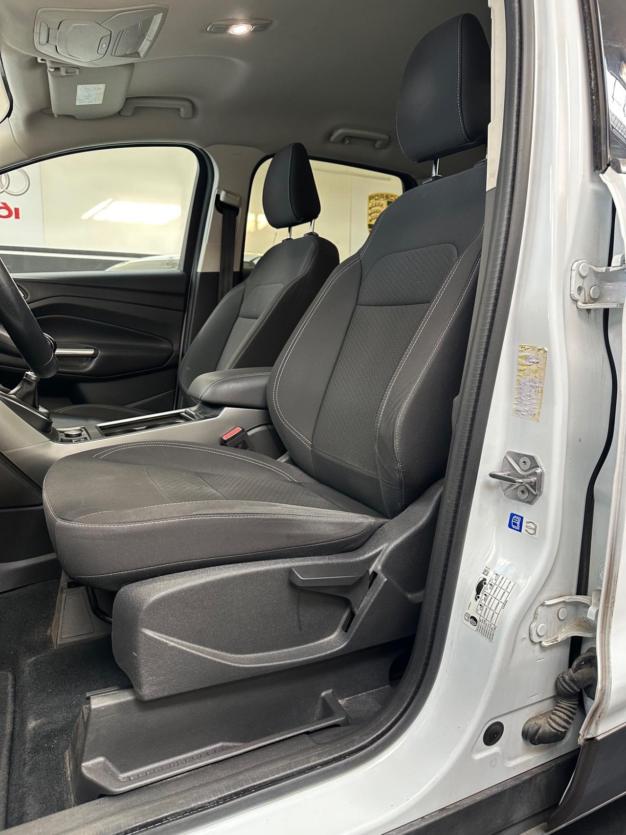 Ford Kuga 1.5 EcoBoost 120 CV S&S 2WD Titanium