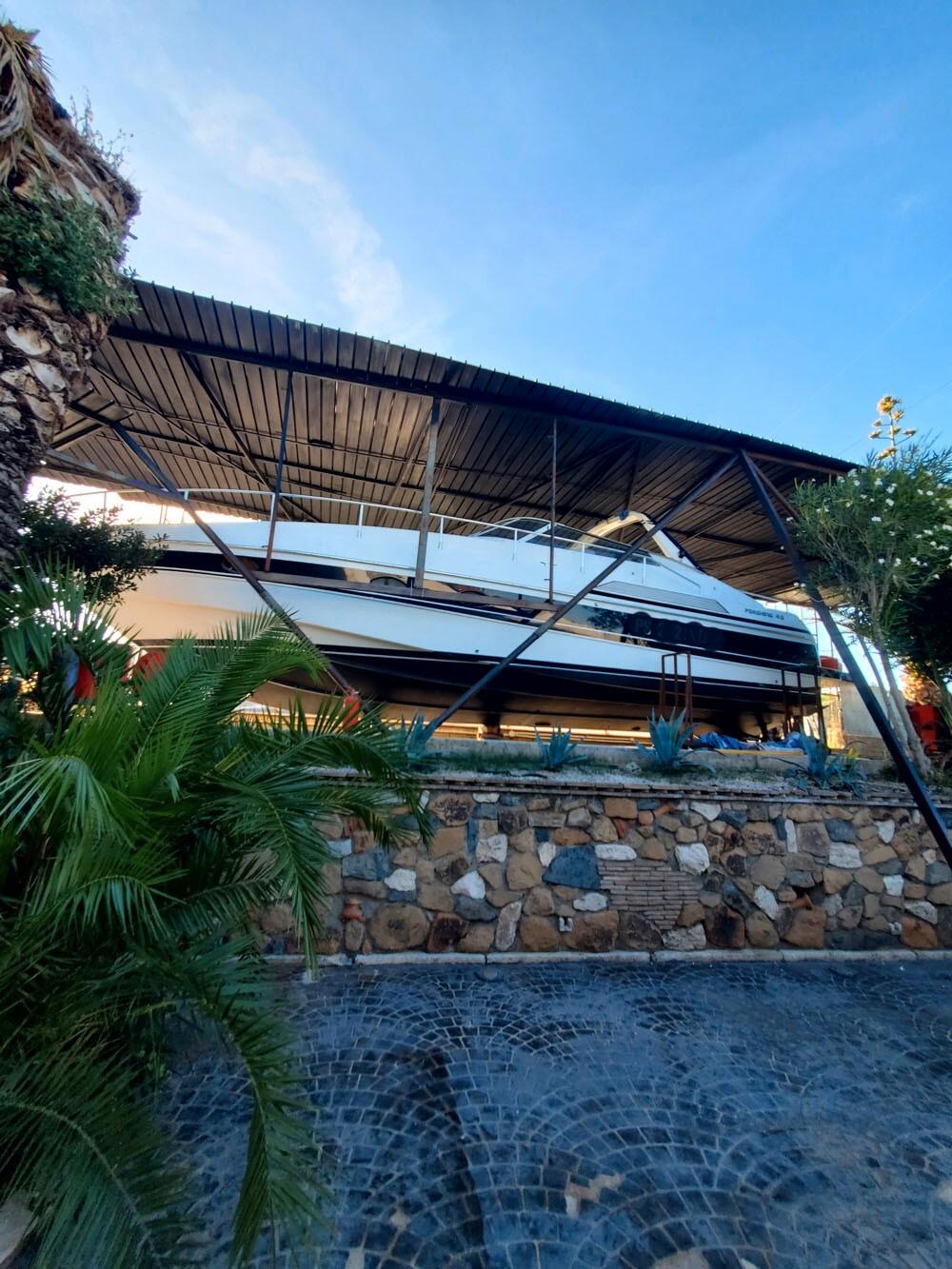 PERSHING 40