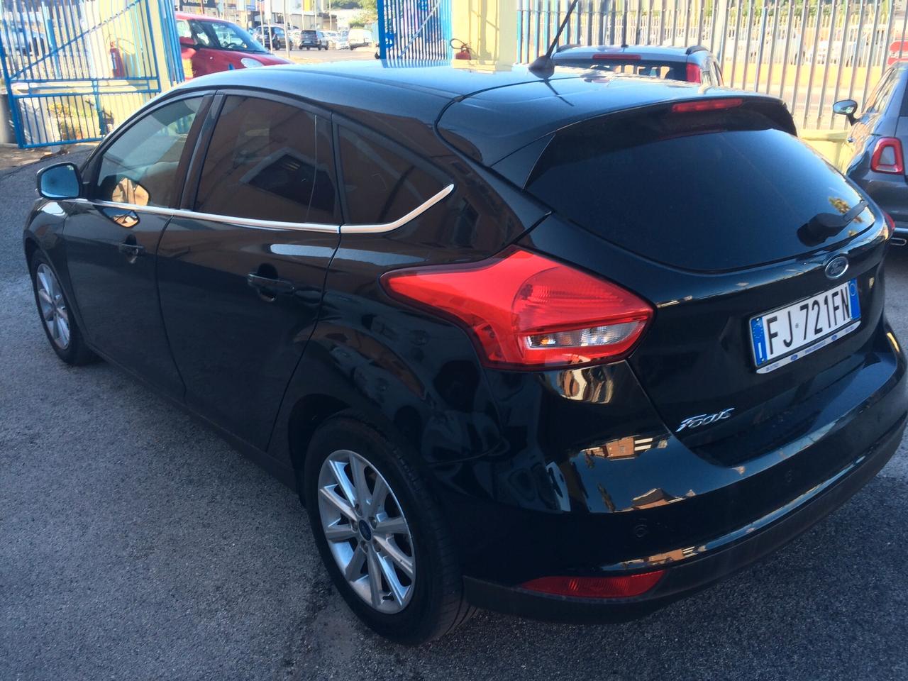 2017 Ford Focus 1.5 TDCi 120 CV Start&Stop Titanium tagliandata con garanzia !