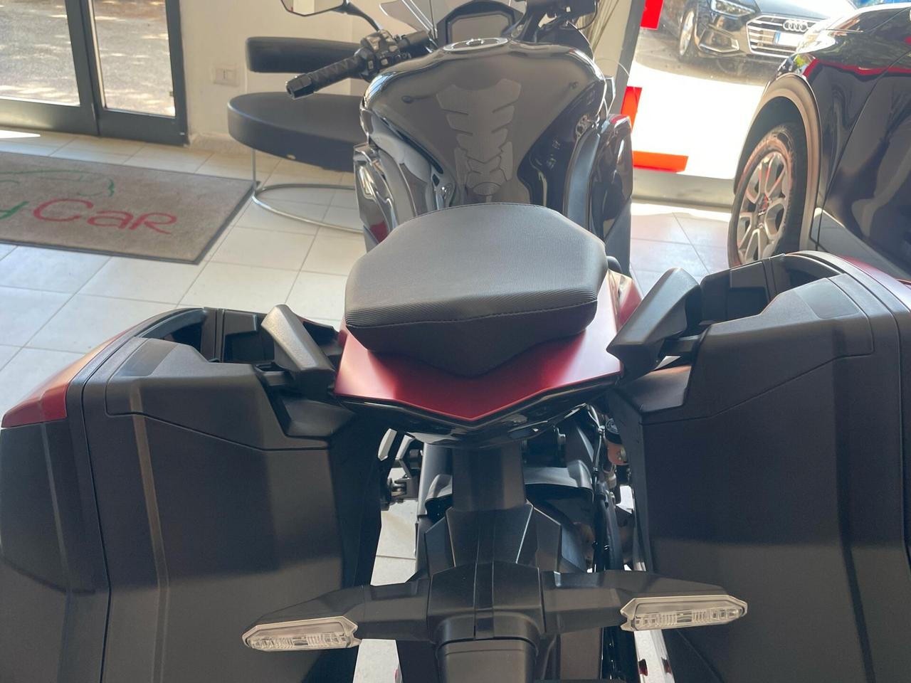 Kawasaki Ninja 1000 SX