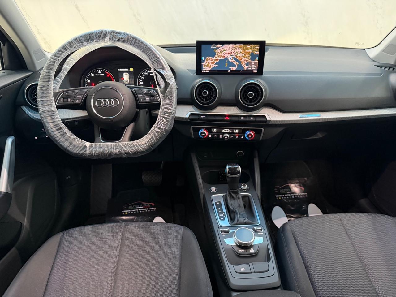 Audi Q2 35 TDI S tronic Identity Black