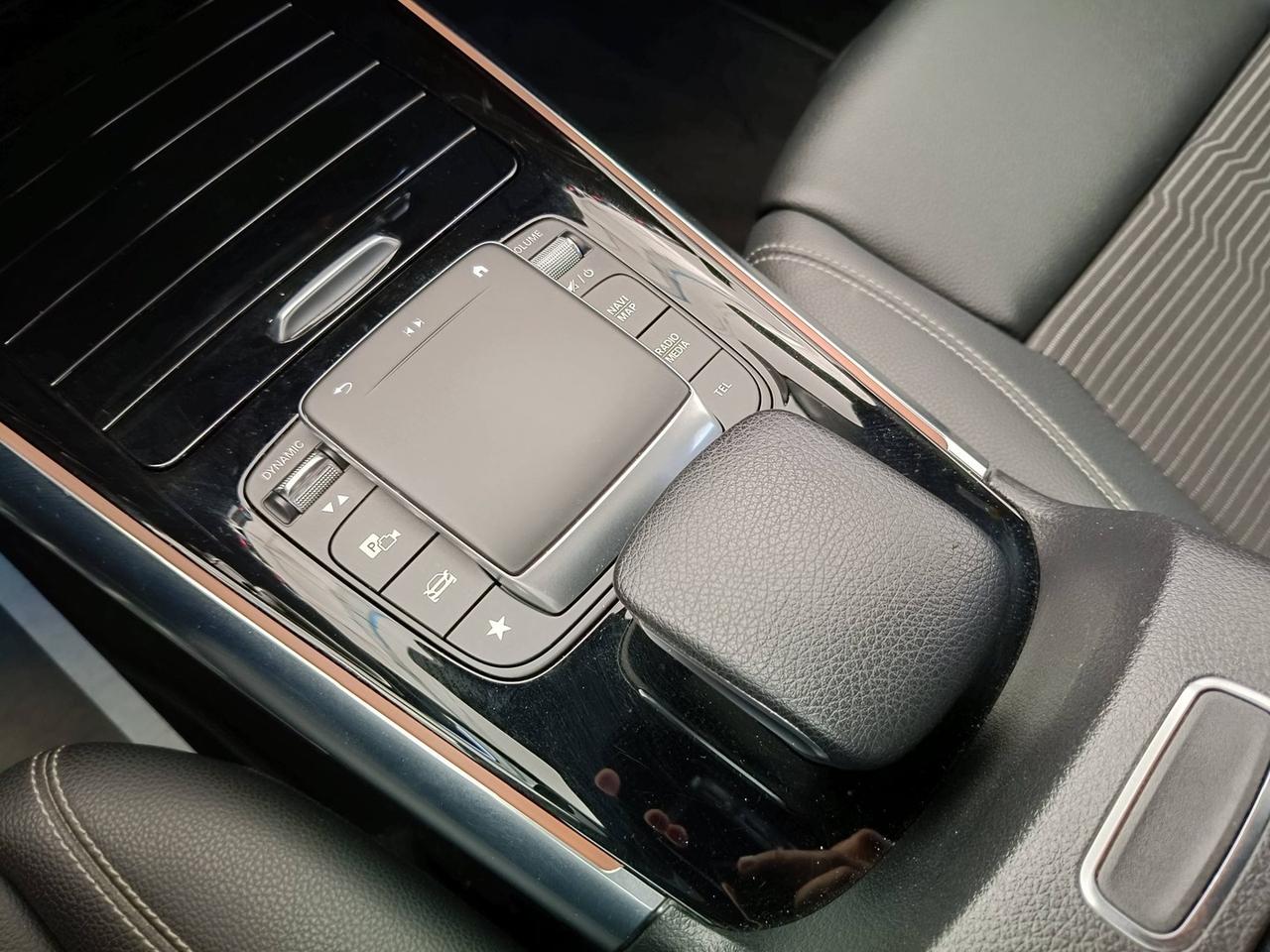 Mercedes-Benz GLA-H247 2020 - GLA 180 d Sport Plus auto