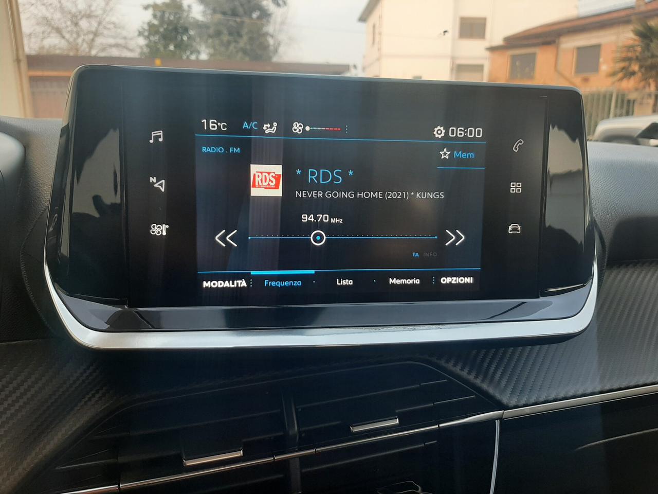 Peugeot 208 1.2T 101cv 5p Active Pack