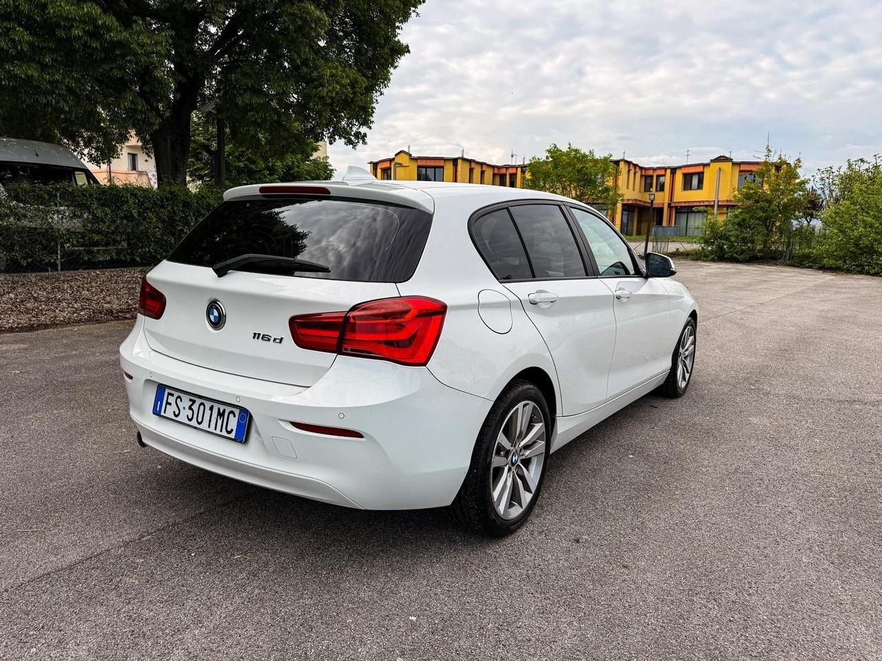 Bmw 116 116d 5p. Sport