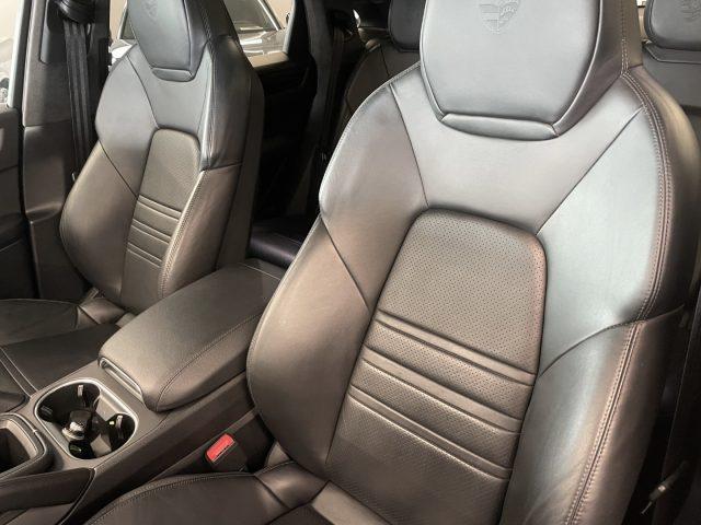 PORSCHE Cayenne Coupé 3.0 V6