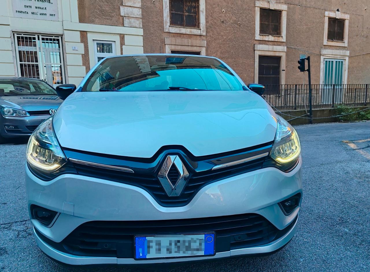 Renault Clio dCi 8V 90 CV 5 porte Moschino Zen