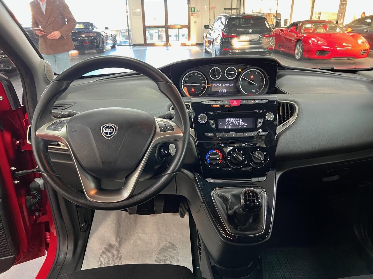 Lancia Ypsilon 1.3 mjt Gold